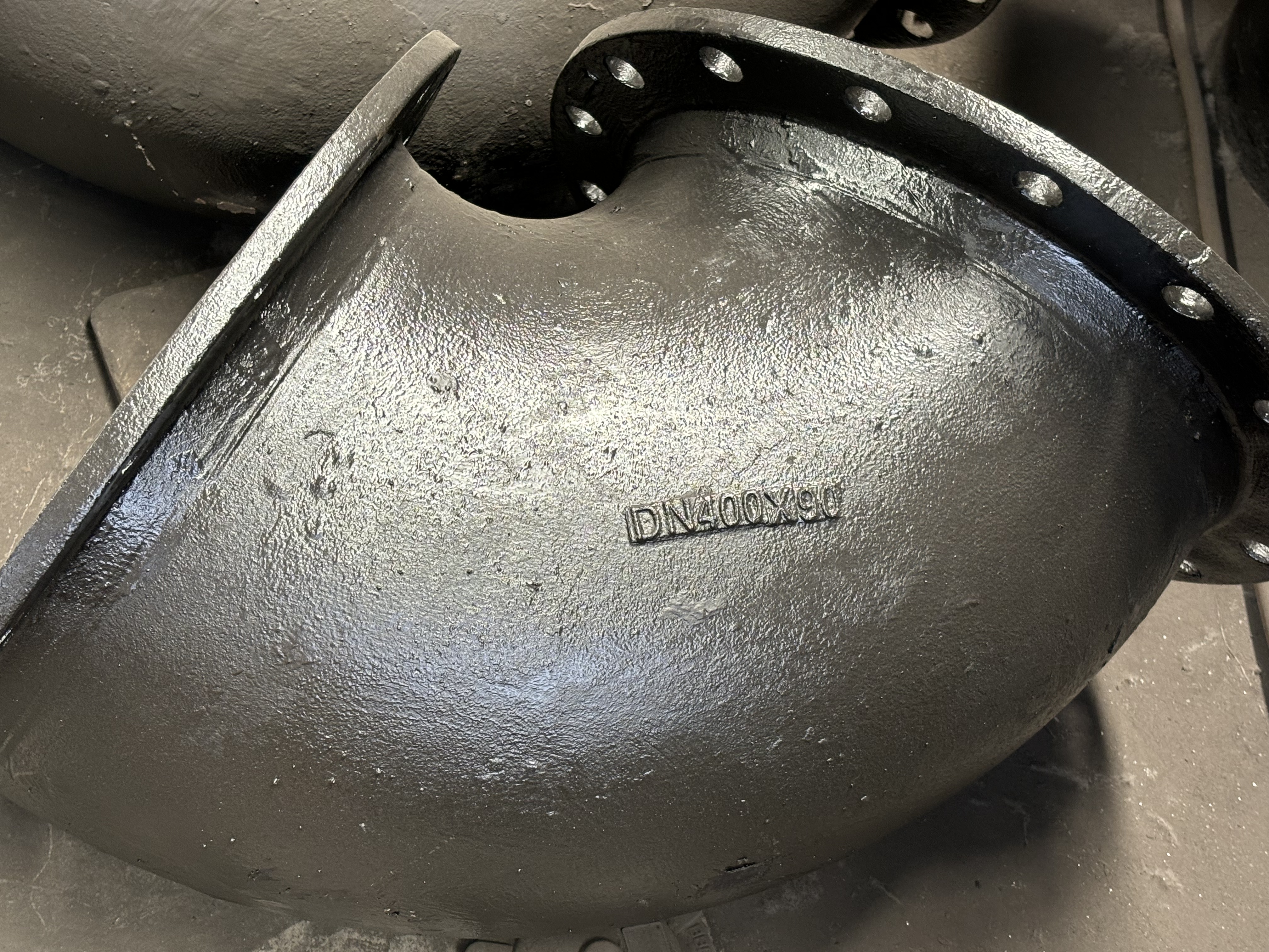 Giới thiệu về Phụ kiện ống sắt dẻo: Khuỷu tay và Tees