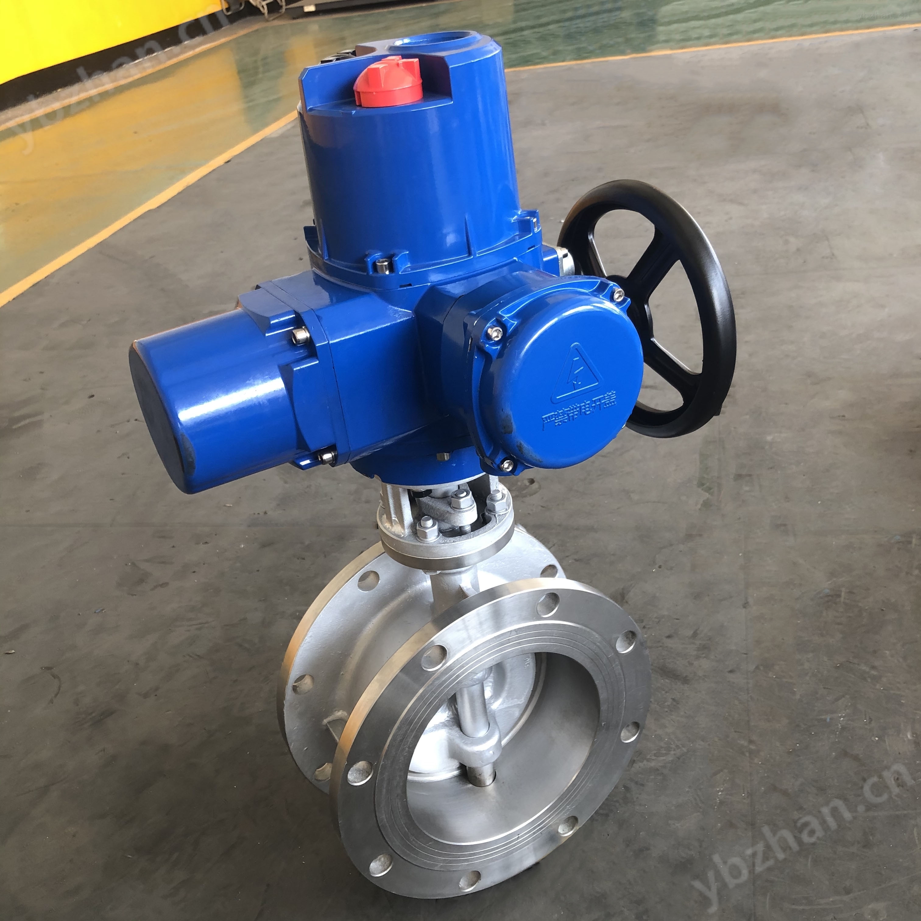 Van bướm lệch tâm